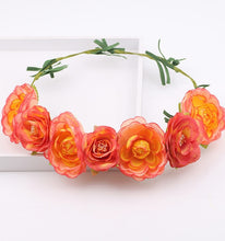 Load image into Gallery viewer, Elegant Flower Hairband