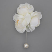 Load image into Gallery viewer, Camellia  Boutonniere