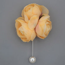 Load image into Gallery viewer, Camellia  Boutonniere
